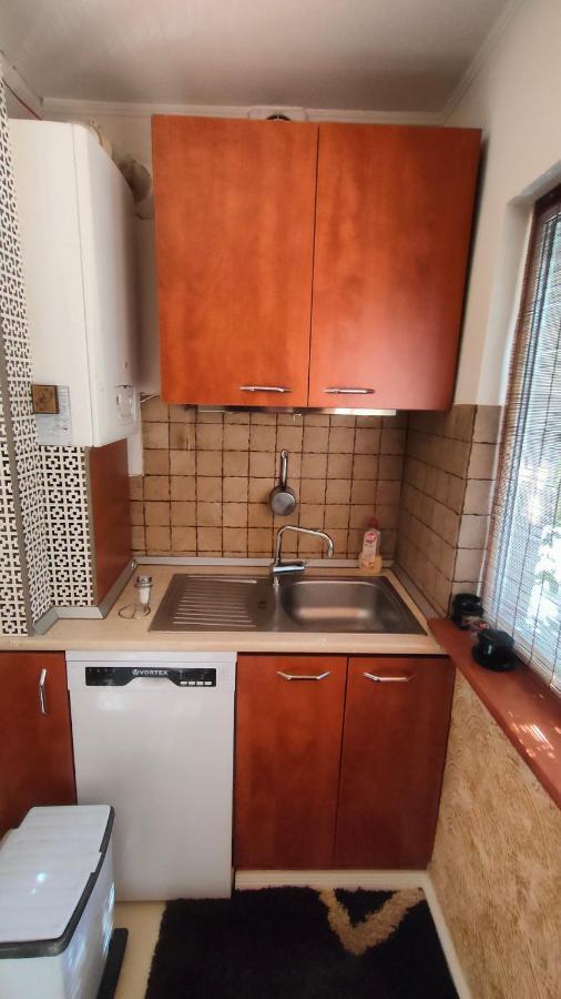 Duck Apartment Bucharest Exterior photo